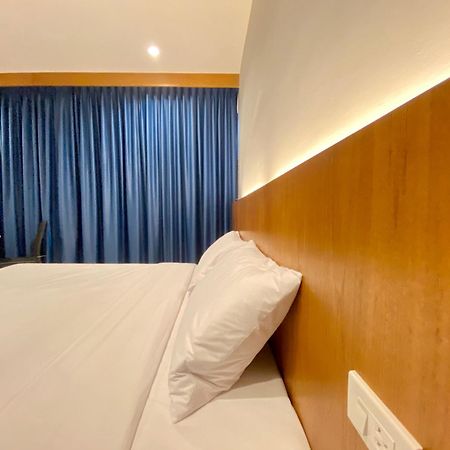Pensiri House - SHA Extra Plus Nai Yang Beach Chambre photo