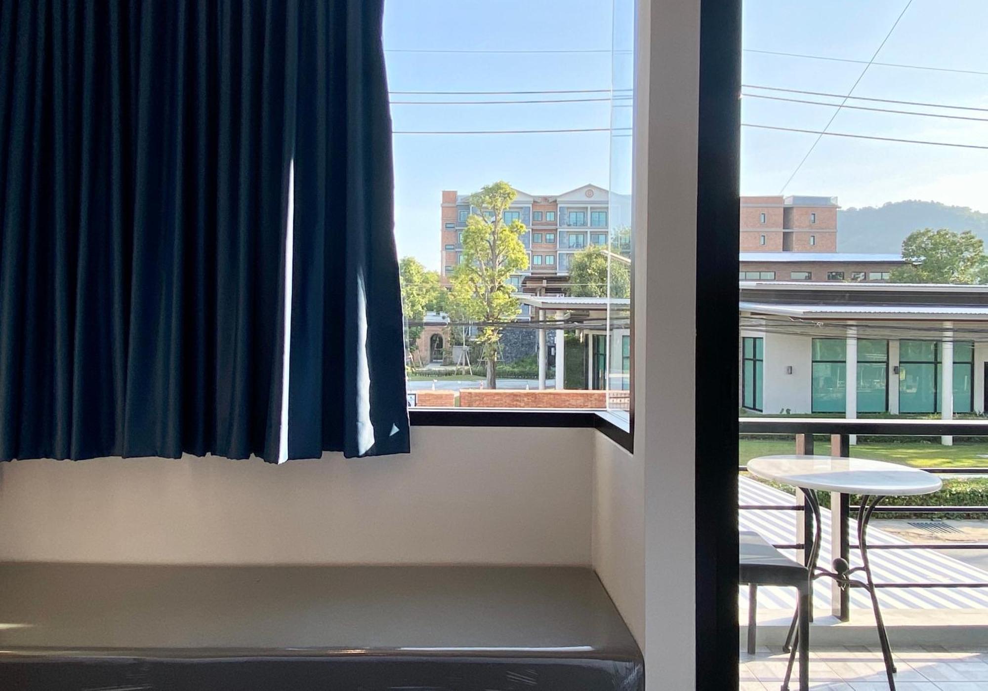 Pensiri House - SHA Extra Plus Nai Yang Beach Chambre photo